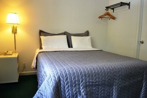 Berkeley Inn Екстер'єр фото